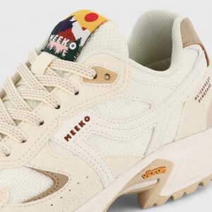 CAPRCR_packshot_zoom-Photoroom