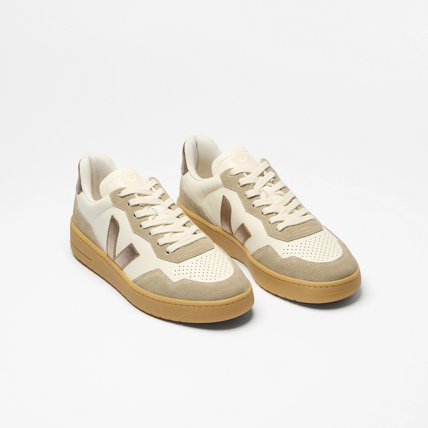 veja-sneaker-v-90-bio-leder-beige-vd2021724_2